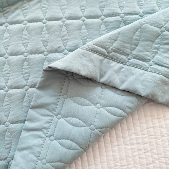 91家纺网 家纺一手货源 找家纺 云雀 2025新款A类加棉刺绣棉花床笠+盖毯 棉花盖毯-雾霾蓝