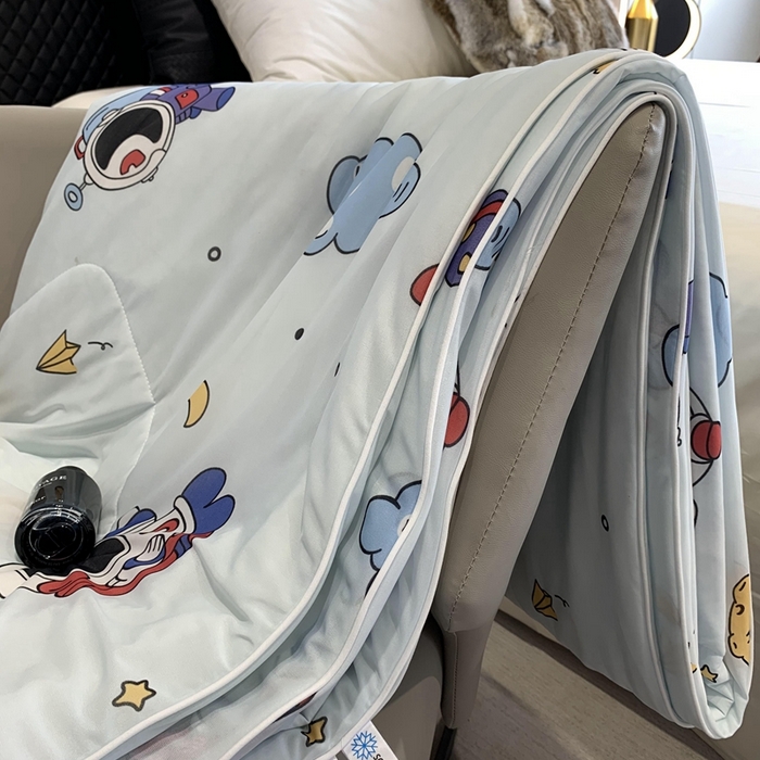 91家纺网 家纺一手货源 找家纺 奈萝家纺 2025新款A类凉感丝小凉皮夏被可机洗夏被新品空调被 宇航员