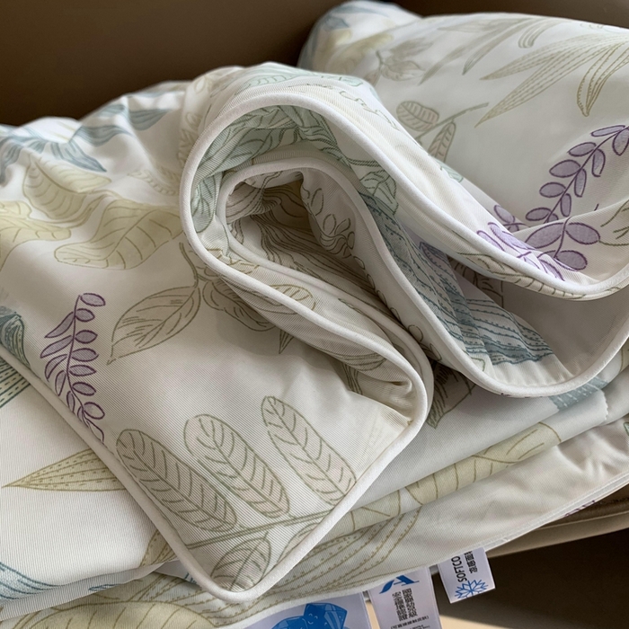 91家纺网 家纺一手货源 找家纺 奈萝家纺 2025新款A类凉感丝小凉皮夏被可机洗夏被新品空调被 热带雨林