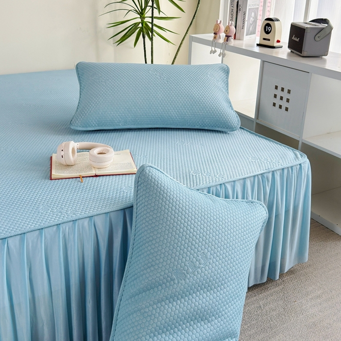 91家纺网 家纺一手货源 找家纺 许林2025新款凉豆豆床裙 北欧蓝