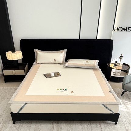 木希2025春夏新款可水洗冰丝席幻彩刺绣平席系列-场景二 森林小熊