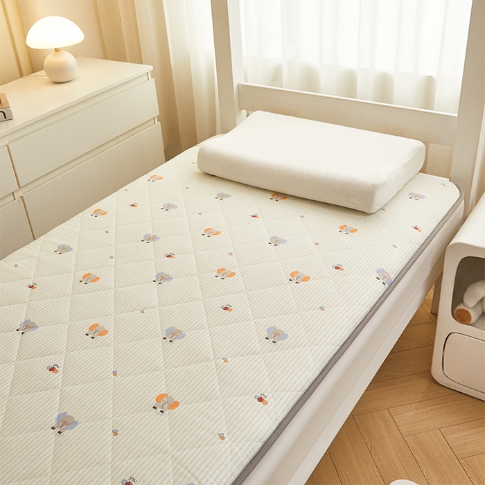 91家纺网 家纺一手货源 找家纺 丽诺床垫 2025新款全棉抗菌三明治学生床垫 小象宝