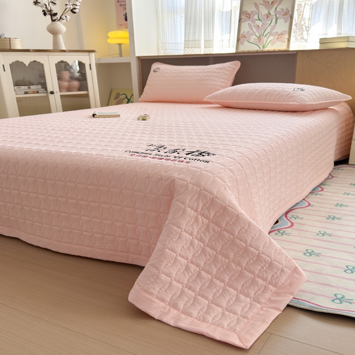 91家纺网 家纺一手货源 找家纺 云雀 2025新款A类加棉刺绣棉花床笠+盖毯 棉花盖毯-玉粉