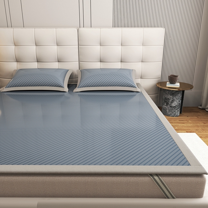 91家纺网 家纺一手货源 找家纺 欧邦 2025春夏新款水某星同款斜纹提花冰丝席三件套 凉席款-深蓝