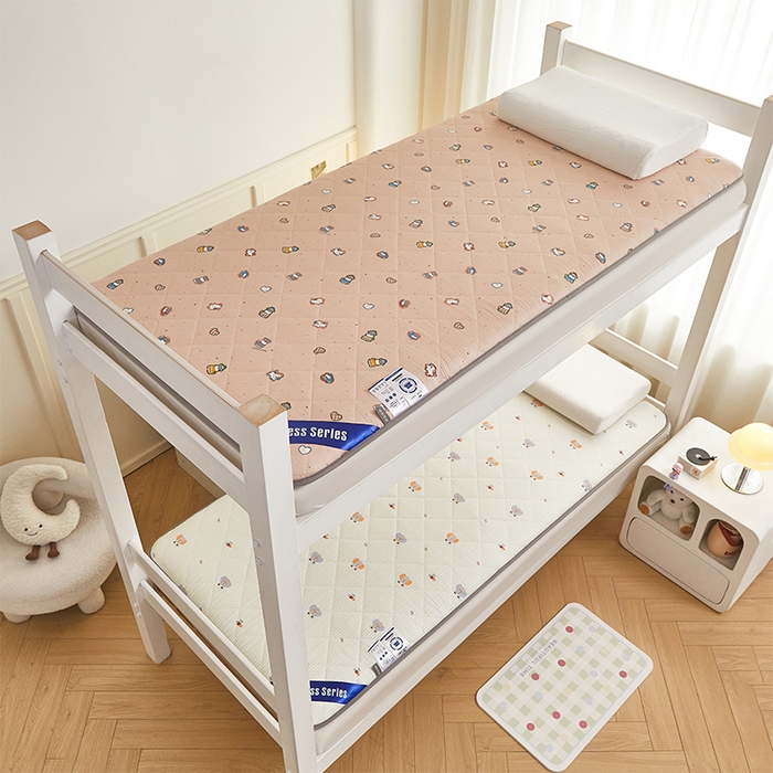 91家纺网 家纺一手货源 找家纺 丽诺床垫 2025新款全棉抗菌三明治学生床垫 芝麻街