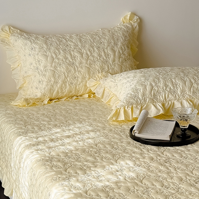 91家纺网 家纺一手货源 找家纺 佳汐蓝家纺2025春夏新品60天丝夹棉床盖多用 素客-新月黄