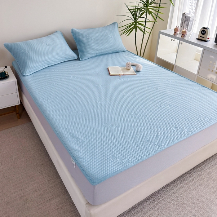 91家纺网 家纺一手货源 找家纺 许林2025新款凉豆豆床席 简约蓝