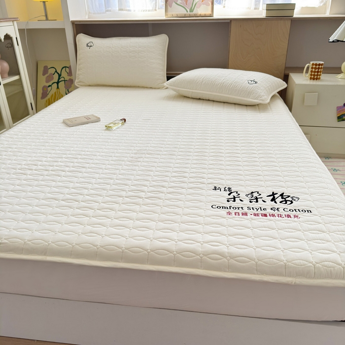 91家纺网 家纺一手货源 找家纺 云雀 2025新款A类加棉刺绣棉花床笠+盖毯 棉花床笠-米白