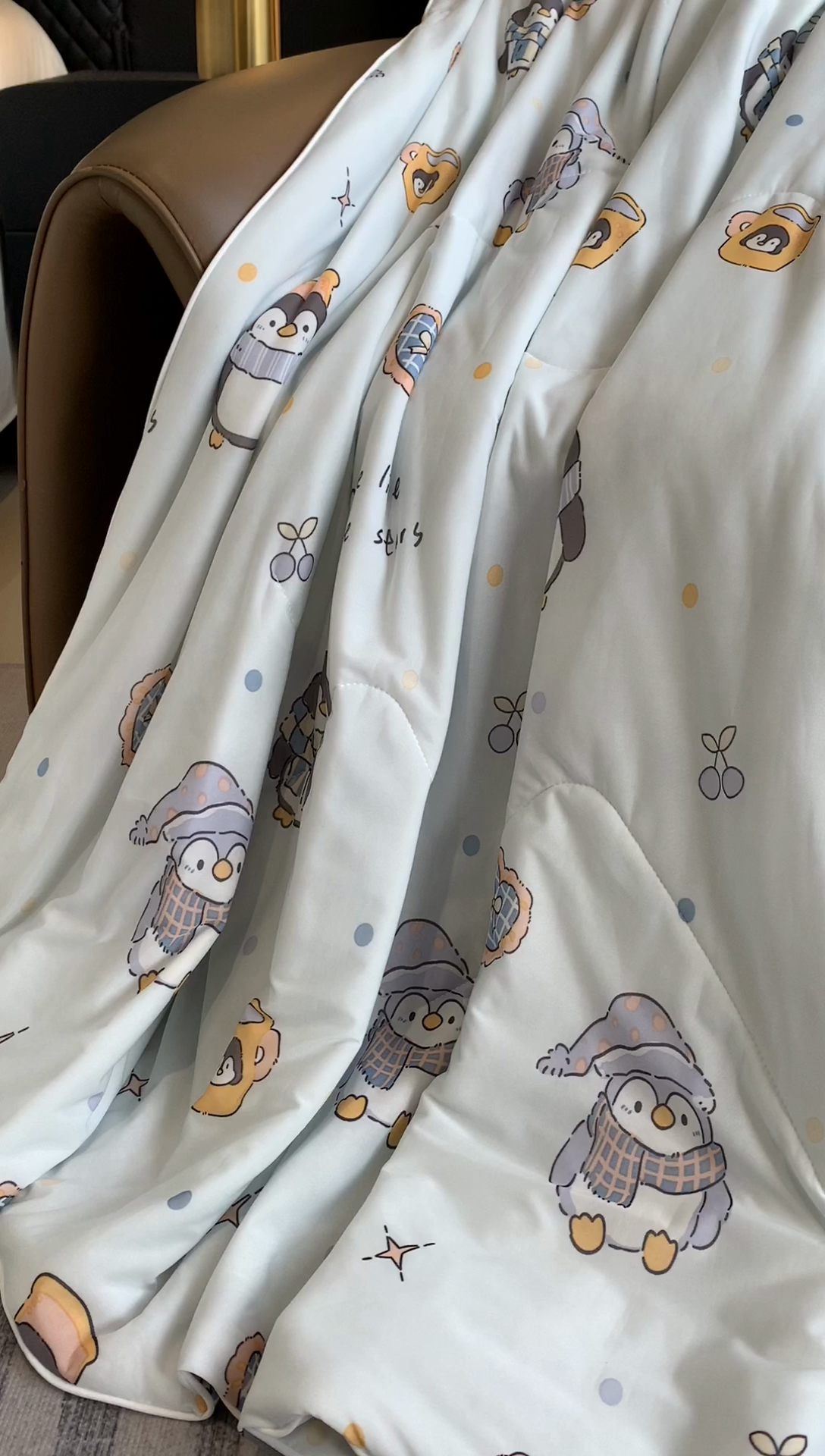 91家纺网 家纺一手货源 找家纺 奈萝家纺 2025新款A类凉感丝小凉皮夏被可机洗夏被新品空调被 小企鹅