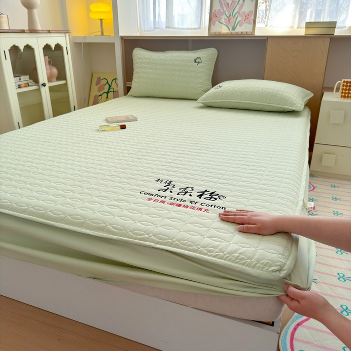 91家纺网 家纺一手货源 找家纺 云雀 2025新款A类加棉刺绣棉花床笠+盖毯 棉花床笠-豆绿