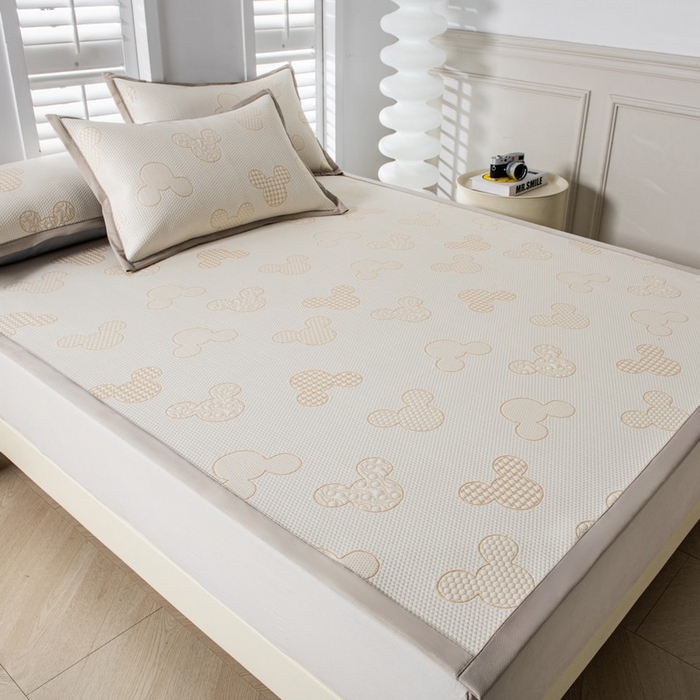 91家纺网 家纺一手货源 找家纺 尚品凤凰 2025新款凉感豆豆席提花三件套 米奇-米黄