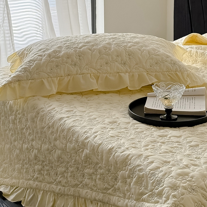 91家纺网 家纺一手货源 找家纺 佳汐蓝家纺2025春夏新品60天丝夹棉床盖多用 素客-新月黄