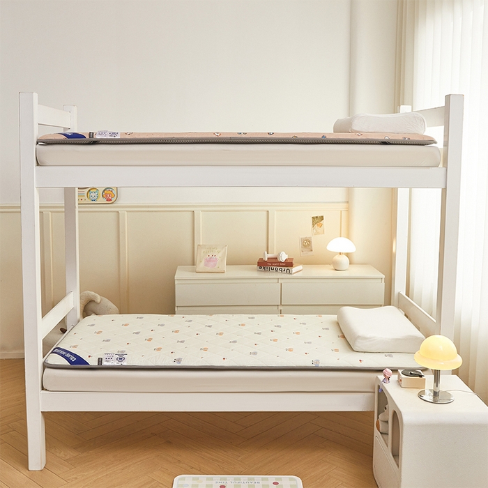 91家纺网 家纺一手货源 找家纺 丽诺床垫 2025新款全棉抗菌三明治学生床垫 小象宝