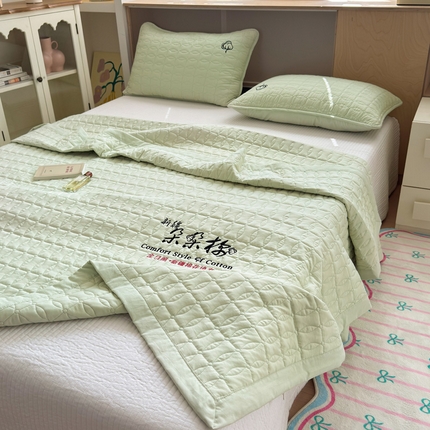 91家纺网 家纺一手货源 找家纺 （总）云雀 2025新款A类加棉刺绣棉花床笠+盖毯