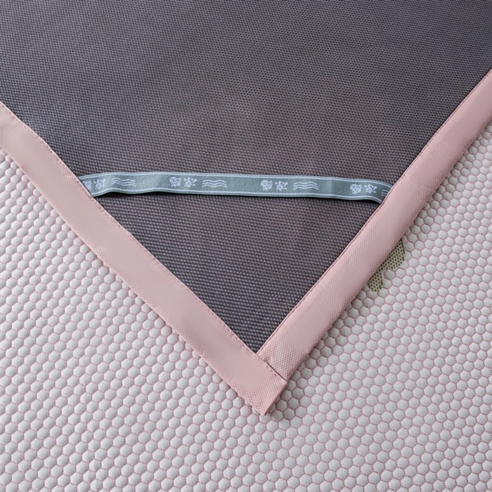 91家纺网 家纺一手货源 找家纺 尚品凤凰 2025新款凉感豆豆席提花三件套 玉桂狗-粉