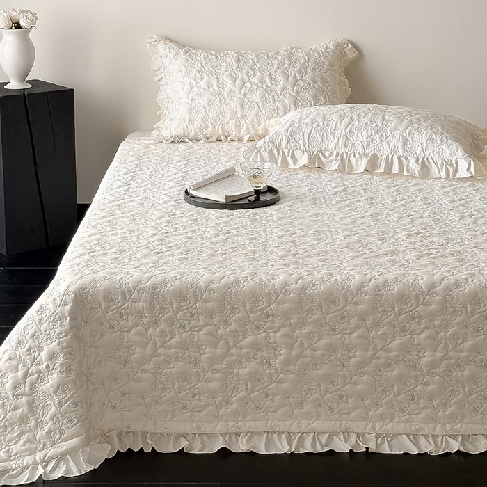 91家纺网 家纺一手货源 找家纺 佳汐蓝家纺2025春夏新品60天丝夹棉床盖多用 素客-奶油白