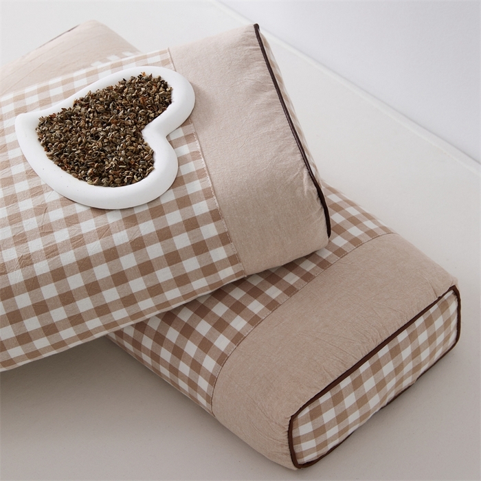 91家纺网 家纺一手货源 找家纺 大熊2025新款全棉水洗棉色织荞麦枕 宫廷荞麦枕-咖40*60*9cm