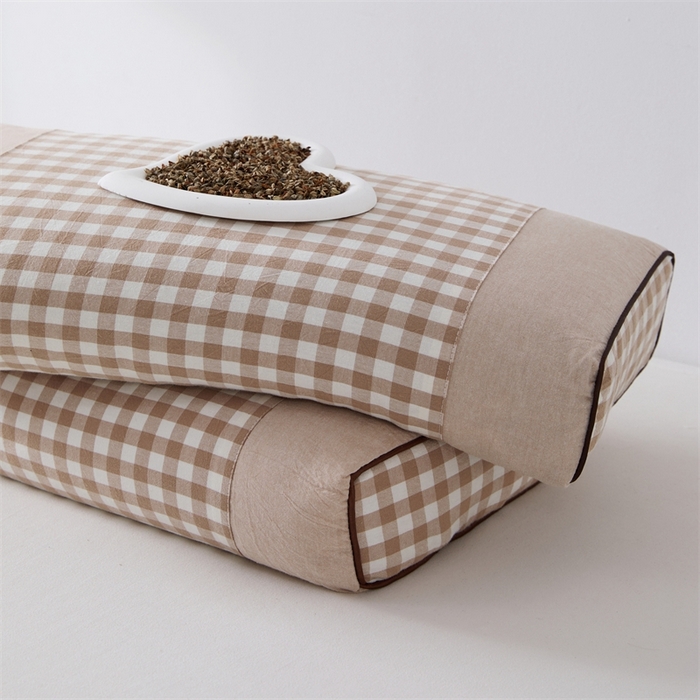 91家纺网 家纺一手货源 找家纺 大熊2025新款全棉水洗棉色织荞麦枕 宫廷荞麦枕-咖40*60*9cm