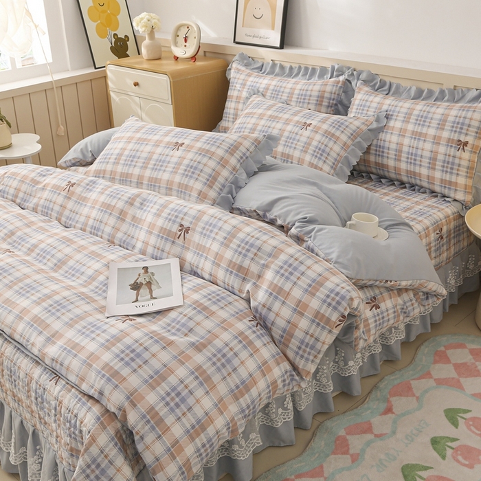 91家纺网 家纺一手货源 找家纺 铠畅  2025新款法式花边云朵棉床盖款夏被四件套 格兰情调