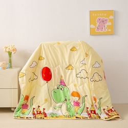 91家纺网 家纺一手货源 找家纺 景艺家纺 2025新款儿童夏凉被 恐龙气球,粉色猫,动物园,可爱滑板狗, 恐龙气球 ,发财猫 ,快乐肥宅,快乐小伙伴,蓝色猫 ,派大星,亲子熊,奥特曼,音乐女孩,音乐鸭