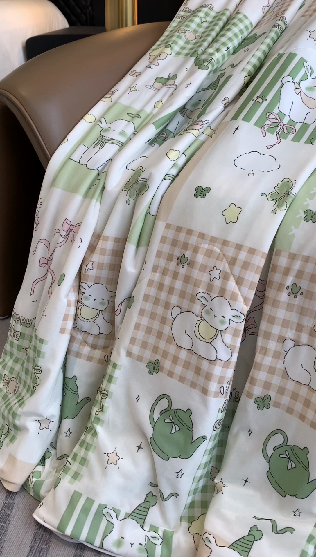 91家纺网 家纺一手货源 找家纺 奈萝家纺 2025新款A类凉感丝小凉皮夏被可机洗夏被新品空调被 生日派对