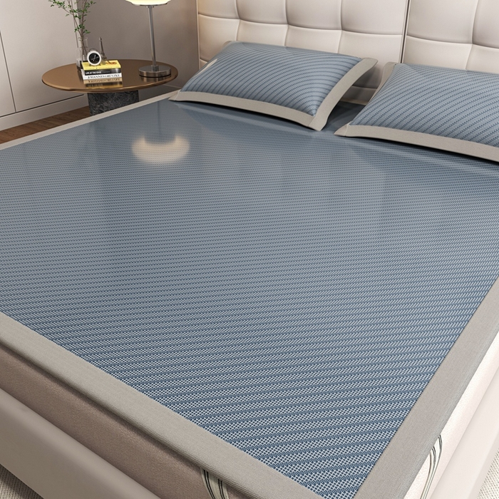 91家纺网 家纺一手货源 找家纺 欧邦 2025春夏新款水某星同款斜纹提花冰丝席三件套 凉席款-深蓝