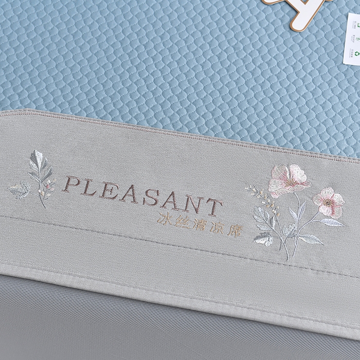 91家纺网 家纺一手货源 找家纺 小牛席业 2025新款3D按摩-鲜花清凉豆豆席系列（床笠款） 蓝色