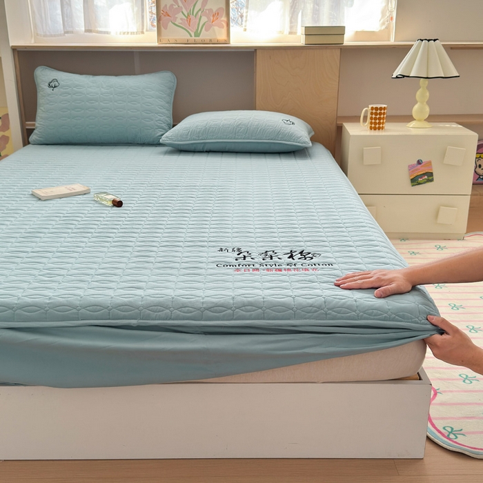 91家纺网 家纺一手货源 找家纺 云雀 2025新款A类加棉刺绣棉花床笠+盖毯 棉花床笠-雾霾蓝