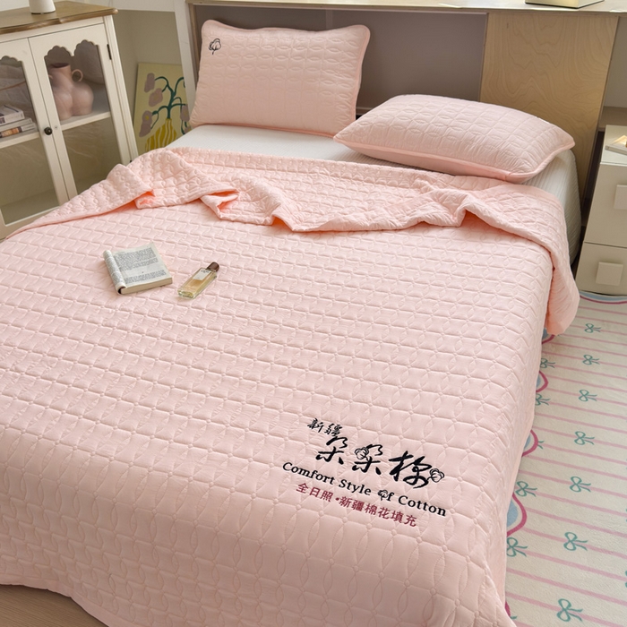 91家纺网 家纺一手货源 找家纺 云雀 2025新款A类加棉刺绣棉花床笠+盖毯 棉花盖毯-玉粉