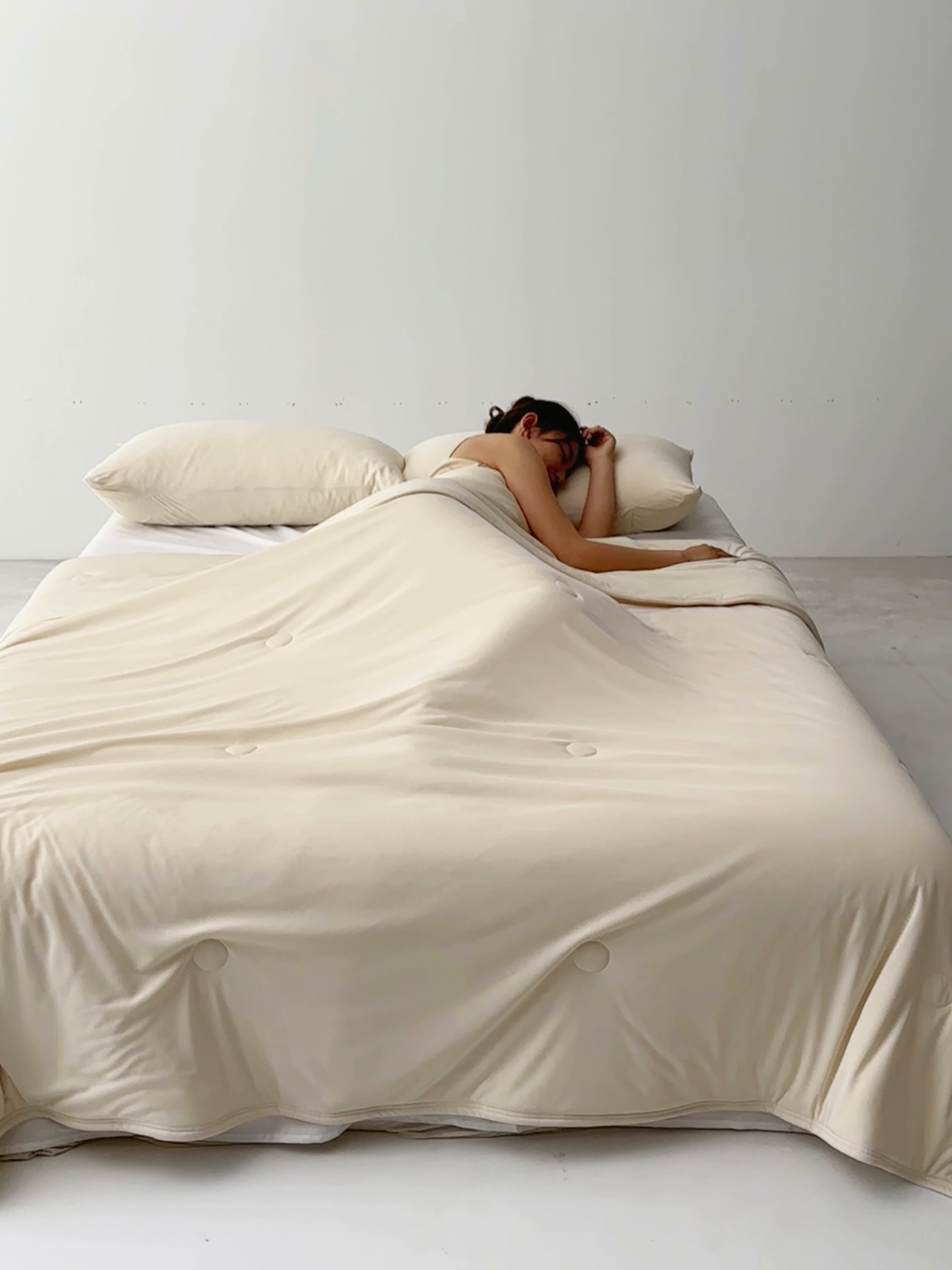 91家纺网 家纺一手货源 找家纺 欧邦 2025春夏新款Pro+深睡双面用锦纶夏被空调被 夕阳黄