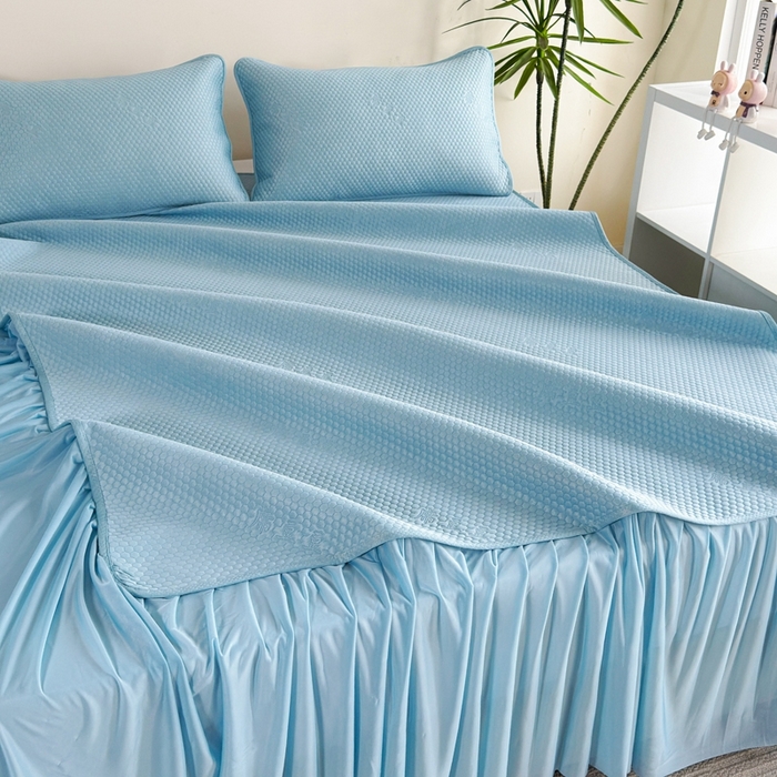 91家纺网 家纺一手货源 找家纺 许林2025新款凉豆豆床裙 北欧蓝