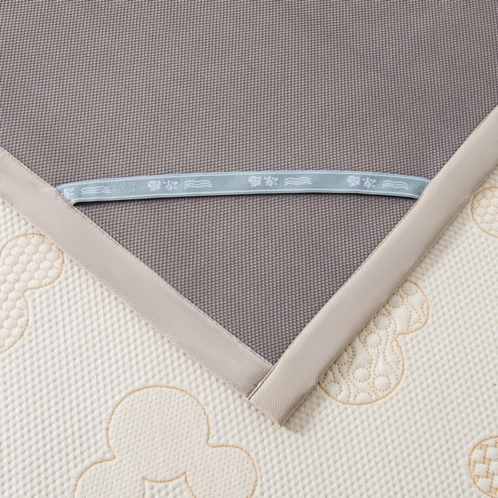 91家纺网 家纺一手货源 找家纺 尚品凤凰 2025新款凉感豆豆席提花三件套 米奇-米黄