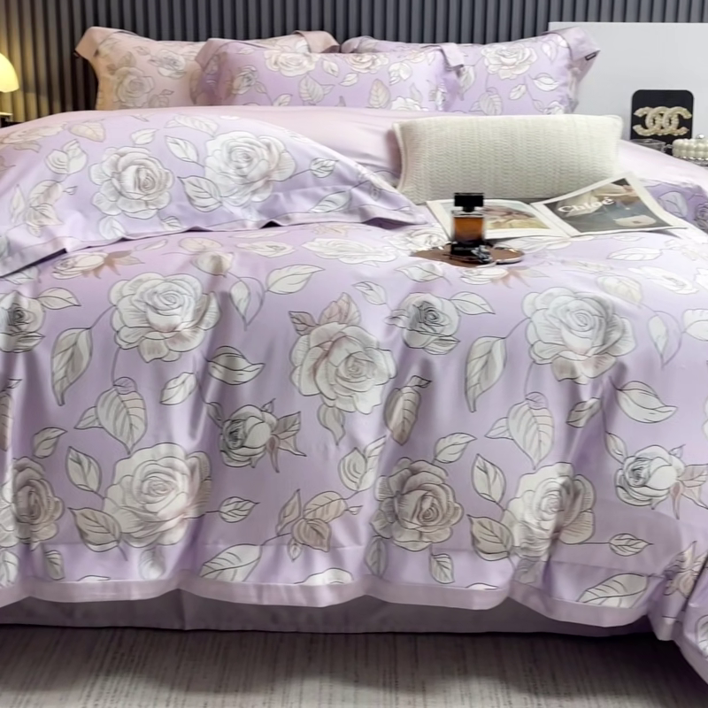 91家纺网 家纺一手货源 找家纺 2025新款夏季热款A类母婴级数码印花全棉四件套高端纯棉被套长绒棉床单床笠床上用品 沐熙-紫