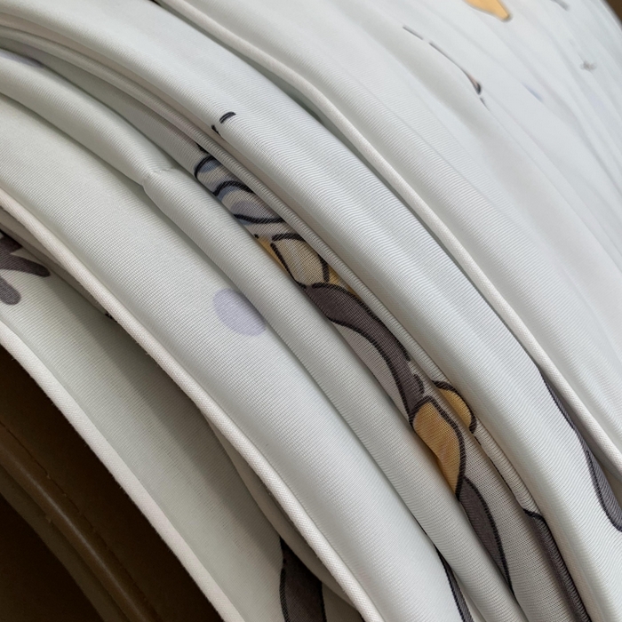 91家纺网 家纺一手货源 找家纺 奈萝家纺 2025新款A类凉感丝小凉皮夏被可机洗夏被新品空调被 小企鹅