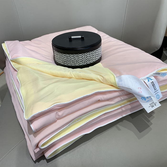 91家纺网 家纺一手货源 找家纺 奈萝家纺 2025新款A类凉感丝小凉皮夏被可机洗夏被新品空调被 蜜桃菠萝