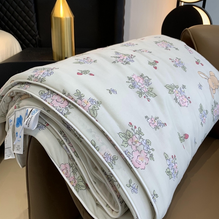 91家纺网 家纺一手货源 找家纺 奈萝家纺 2025新款A类凉感丝小凉皮夏被可机洗夏被新品空调被 小熊玩偶