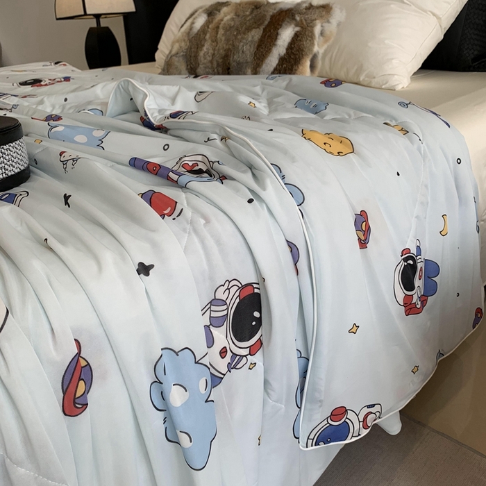 91家纺网 家纺一手货源 找家纺 奈萝家纺 2025新款A类凉感丝小凉皮夏被可机洗夏被新品空调被 宇航员