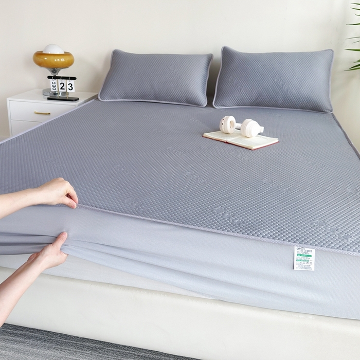 91家纺网 家纺一手货源 找家纺 许林2025新款凉豆豆床席 简约灰