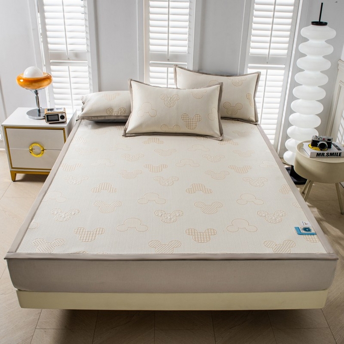 91家纺网 家纺一手货源 找家纺 尚品凤凰 2025新款凉感豆豆席提花三件套 米奇-米黄