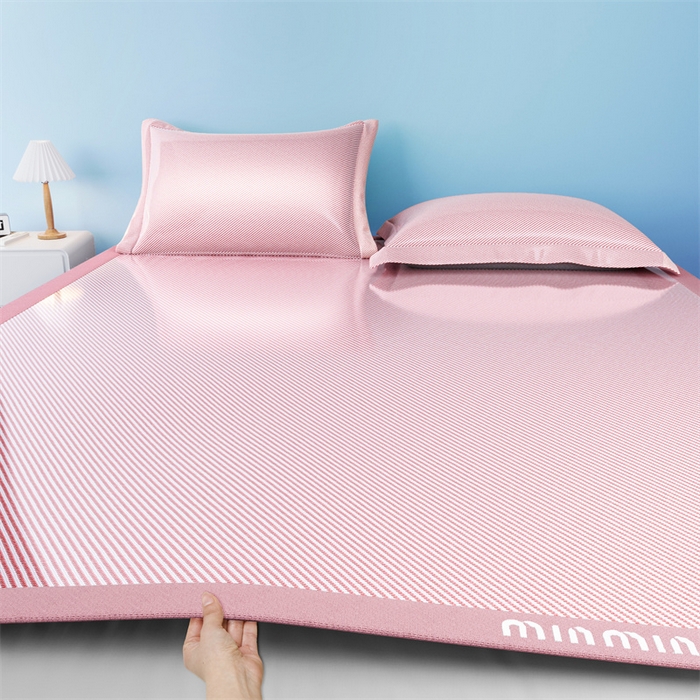 91家纺网 家纺一手货源 找家纺 星座家纺 2025新款斜纹冰丝凉席三件套-绣花款 樱花粉