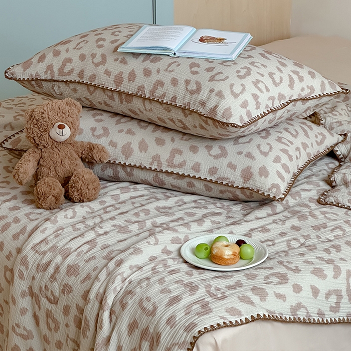 91家纺网 家纺一手货源 找家纺 三朵家纺 2025春夏新款全棉纯棉双层绉绉纱三角针夏被夏凉被空调被 时尚生活