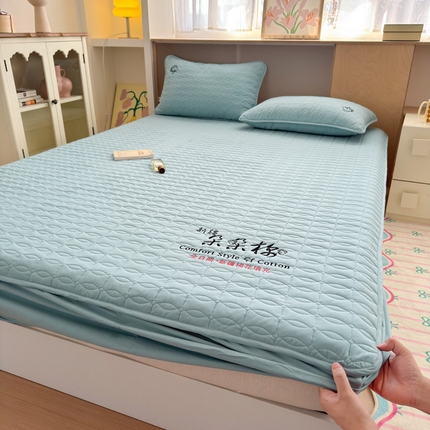 91家纺网 家纺一手货源 找家纺 （总）云雀 2025新款A类加棉刺绣棉花床笠+盖毯