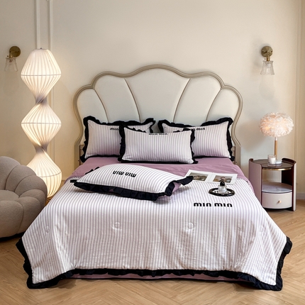 91家纺网 家纺一手货源 找家纺 （总）千希家纺 2025新款110克超柔水洗棉刺绣花边夏被夏凉被空调被四件套