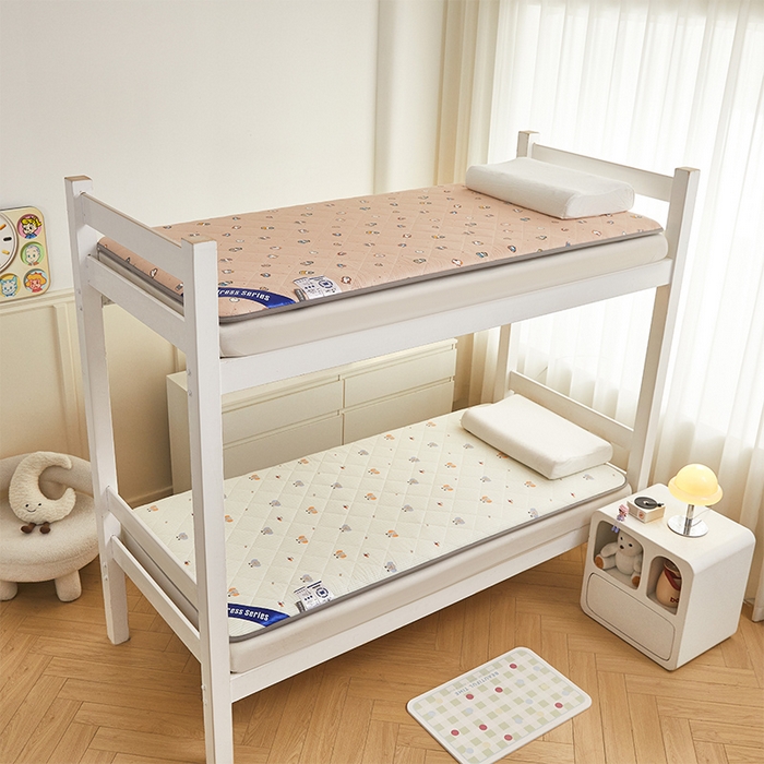 91家纺网 家纺一手货源 找家纺 丽诺床垫 2025新款全棉抗菌三明治学生床垫 小象宝