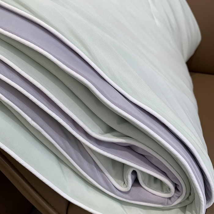 91家纺网 家纺一手货源 找家纺 奈萝家纺 2025新款A类凉感丝小凉皮夏被可机洗夏被新品空调被 香草奶冻