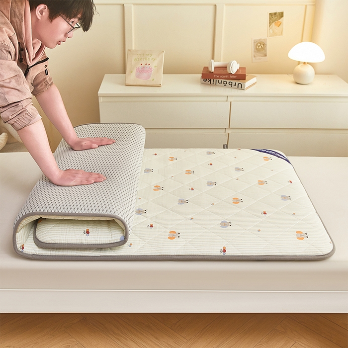 91家纺网 家纺一手货源 找家纺 丽诺床垫 2025新款全棉抗菌三明治学生床垫 小象宝