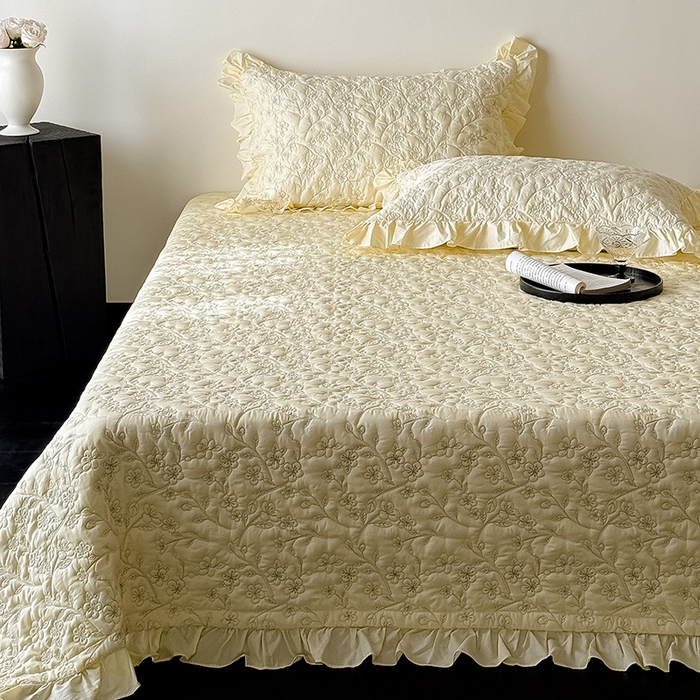 91家纺网 家纺一手货源 找家纺 佳汐蓝家纺2025春夏新品60天丝夹棉床盖多用 素客-新月黄