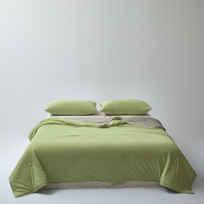 91家纺网 家纺一手货源 找家纺 欧邦 2025春夏新款Pro+深睡双面用锦纶夏被空调被 松柏绿