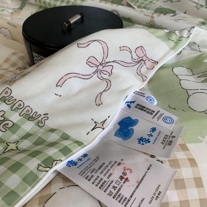 91家纺网 家纺一手货源 找家纺 奈萝家纺 2025新款A类凉感丝小凉皮夏被可机洗夏被新品空调被 生日派对