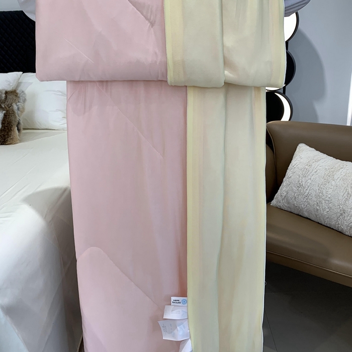 91家纺网 家纺一手货源 找家纺 奈萝家纺 2025新款A类凉感丝小凉皮夏被可机洗夏被新品空调被 蜜桃菠萝